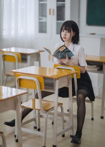 美女隐私下部图片黄