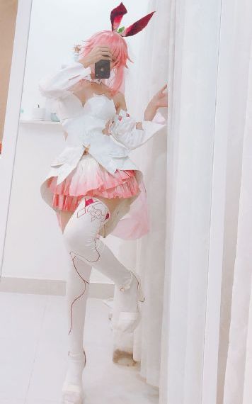 25岁女高中生