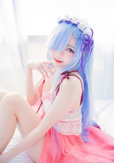 操小萝莉
