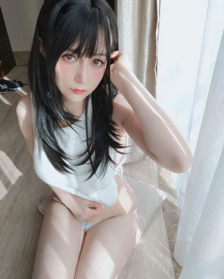 年轻胸大的阿6