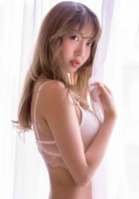 瑜伽教练电影